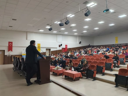 "Okumak, Düşünmek, Öğrenmek" Konulu Söyleşi Gerçekleştirildi